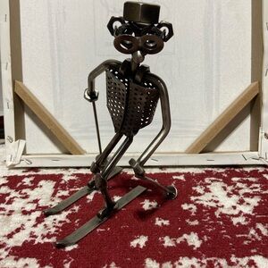 Nuts and Bolts Metal Art, Skier